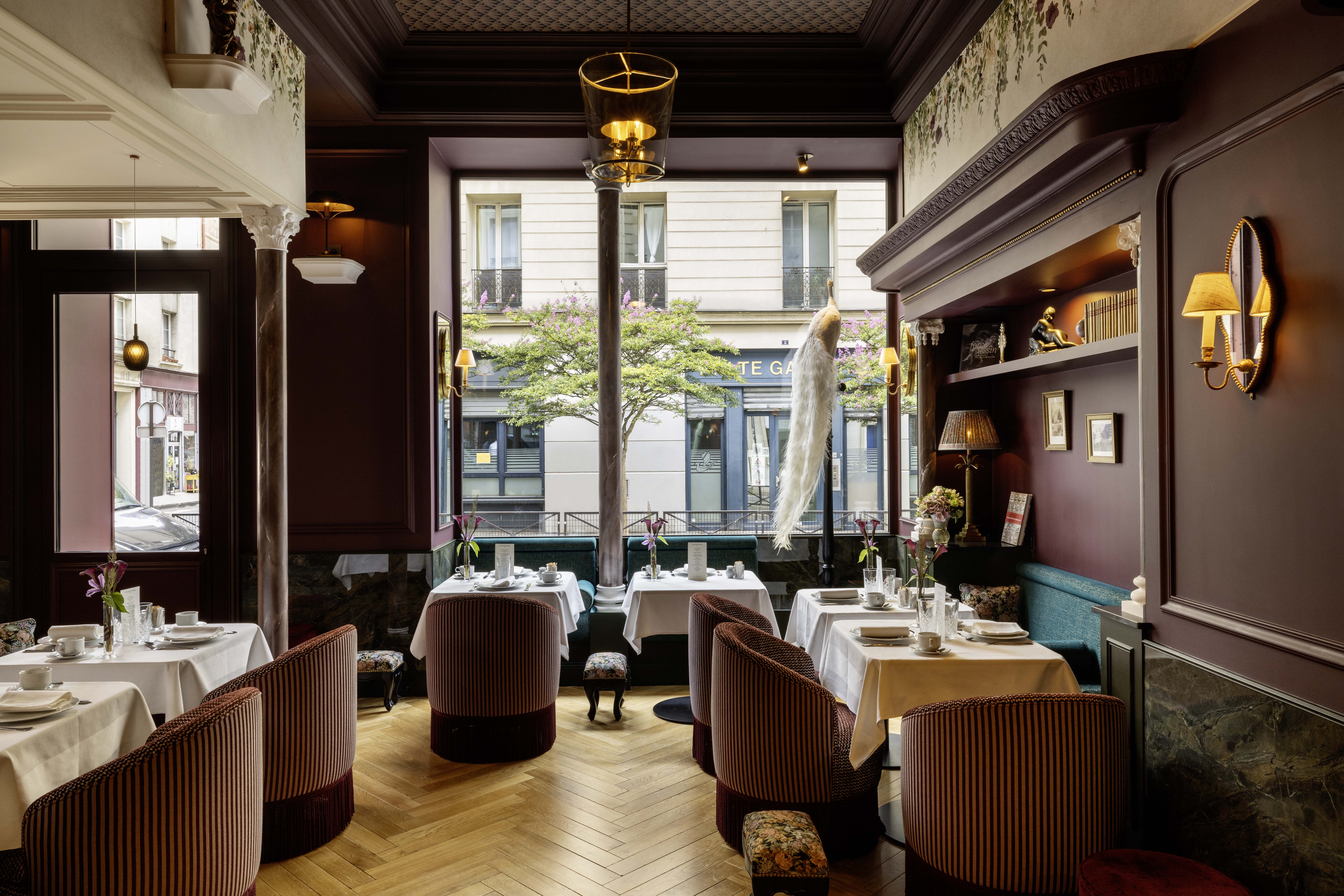 UNE AUTRE CHAMBRE